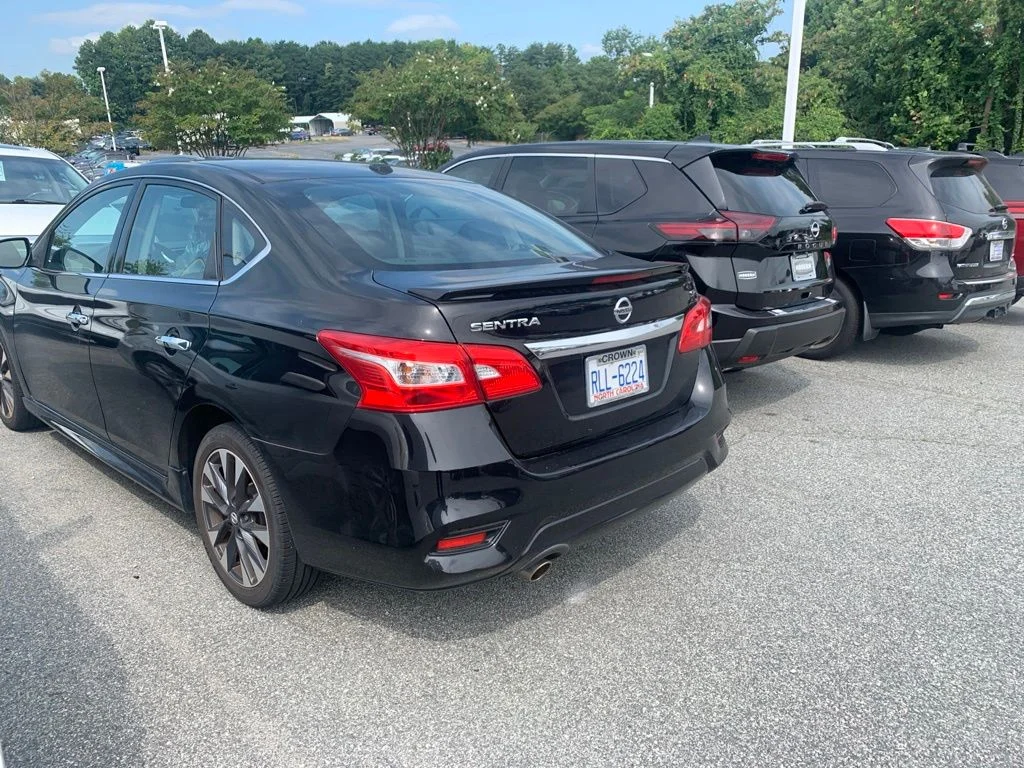 Used 2019 Black Nissan SR image 5