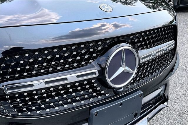 Certified Used 2023 Black Mercedes-Benz GLB 250 image 26