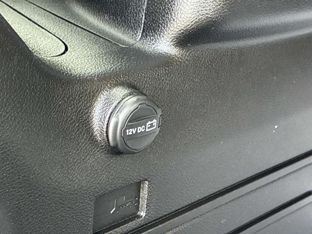 Used 2024 Silver Jeep Sport S image 13