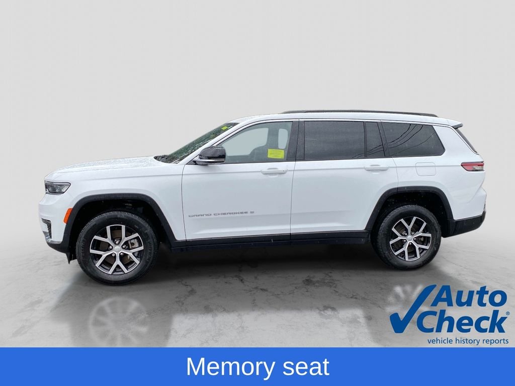 Used 2024 White Jeep Limited image 3