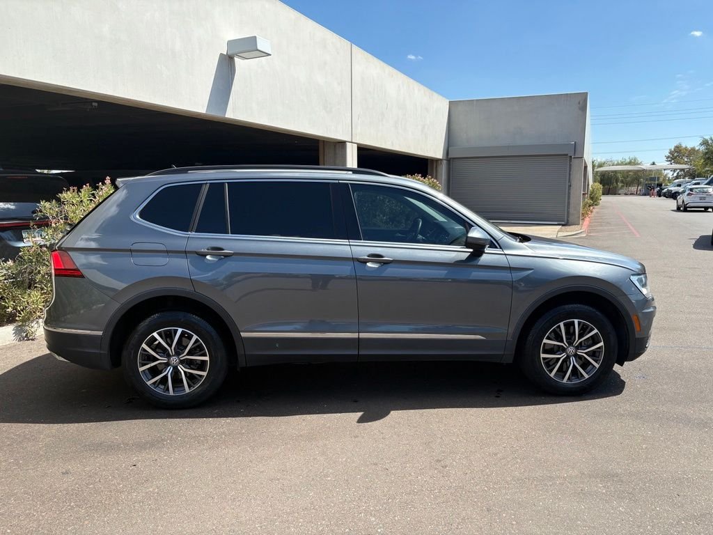 Used 2020 Gray Volkswagen 2.0T SE image 5