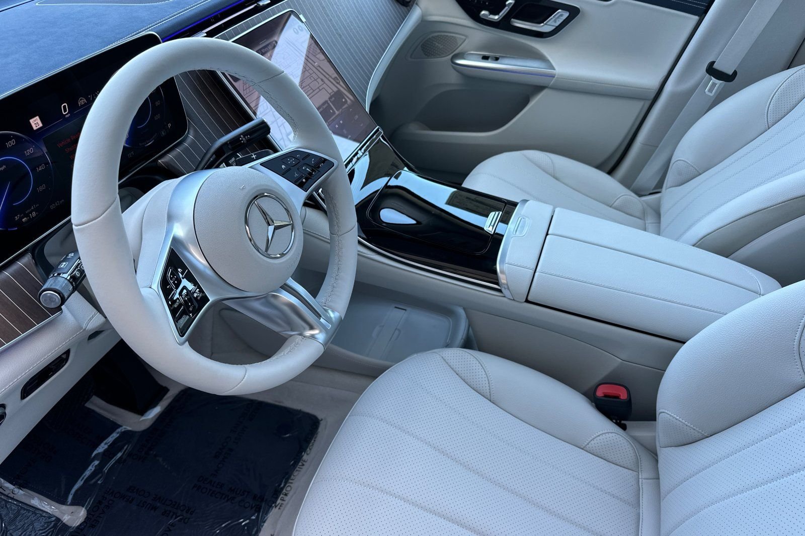 New 2026 White/off-white Mercedes-Benz 320 SUV image 10