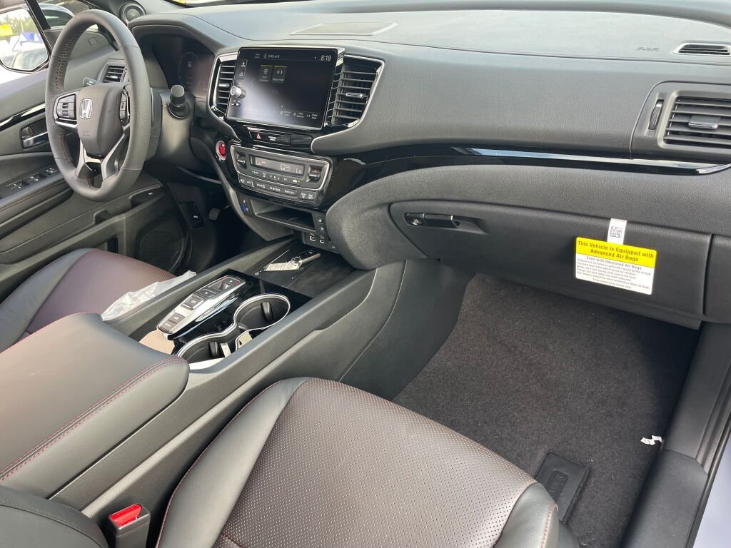 New 2026 Sonic Gray Pearl Honda Black Edition image 21