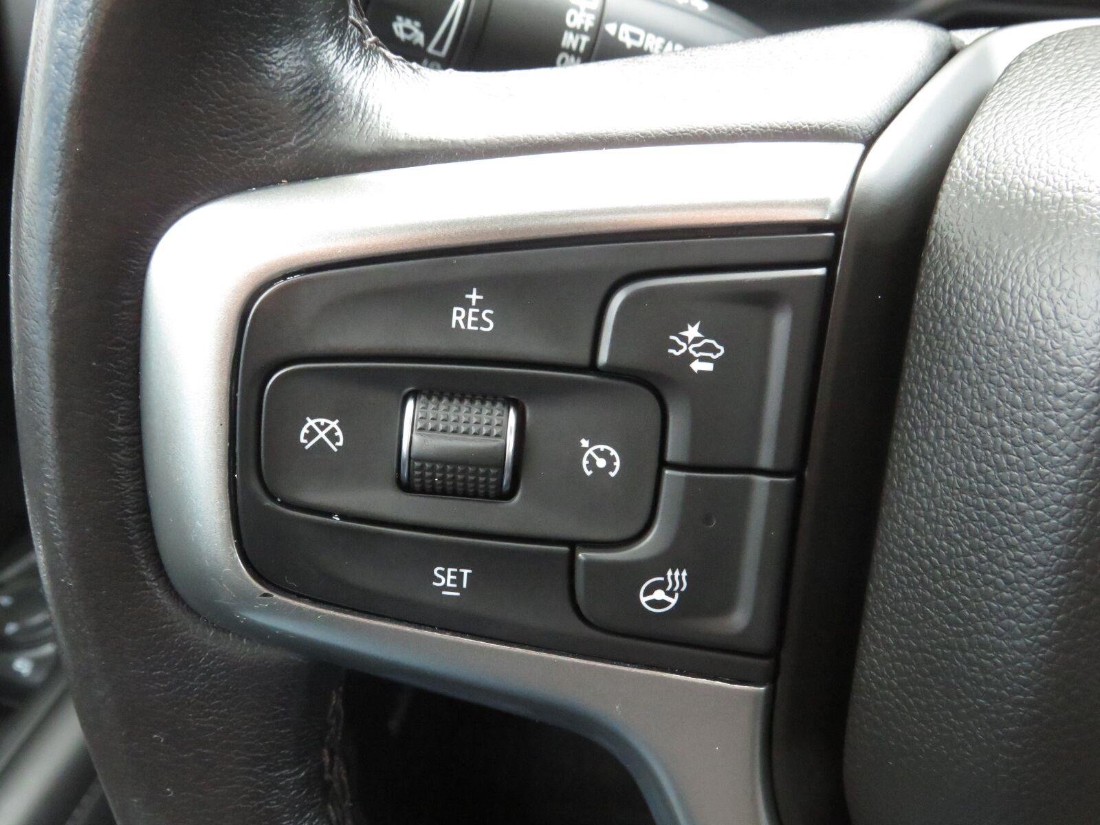 Used 2021 Midnight Blue Metallic Chevrolet LT image 34