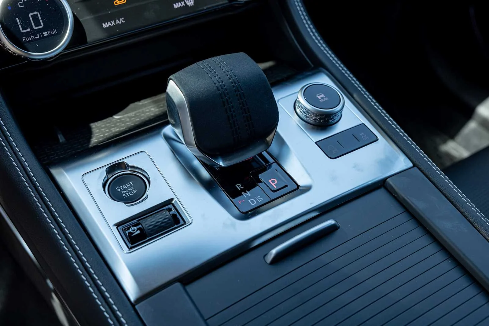2026 Jaguar F-Pace R-Dynamic S - Photo 23