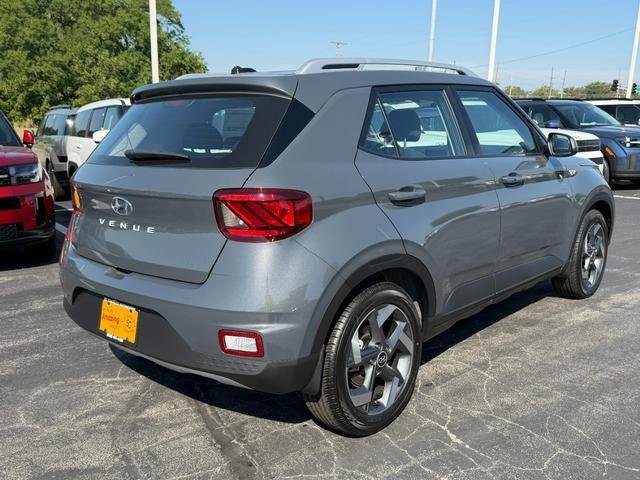 New 2026 Gray Hyundai SEL image 3