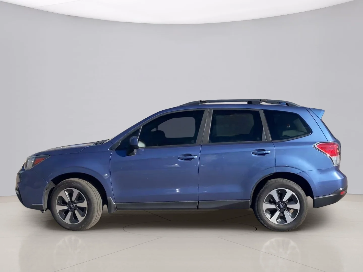 Used 2018 Blue Subaru 2.5I PREMIUM image 3