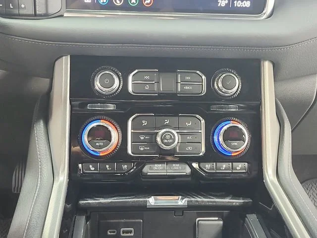 Used 2021 Onyx Black GMC Denali image 34