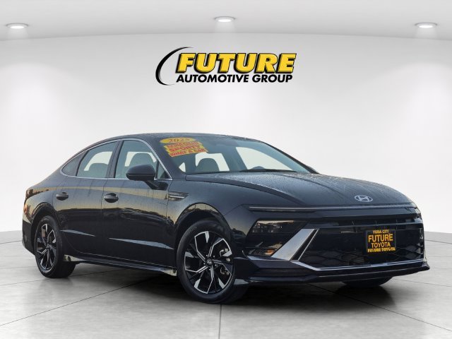 Used 2025 Blue Hyundai SEL image 1