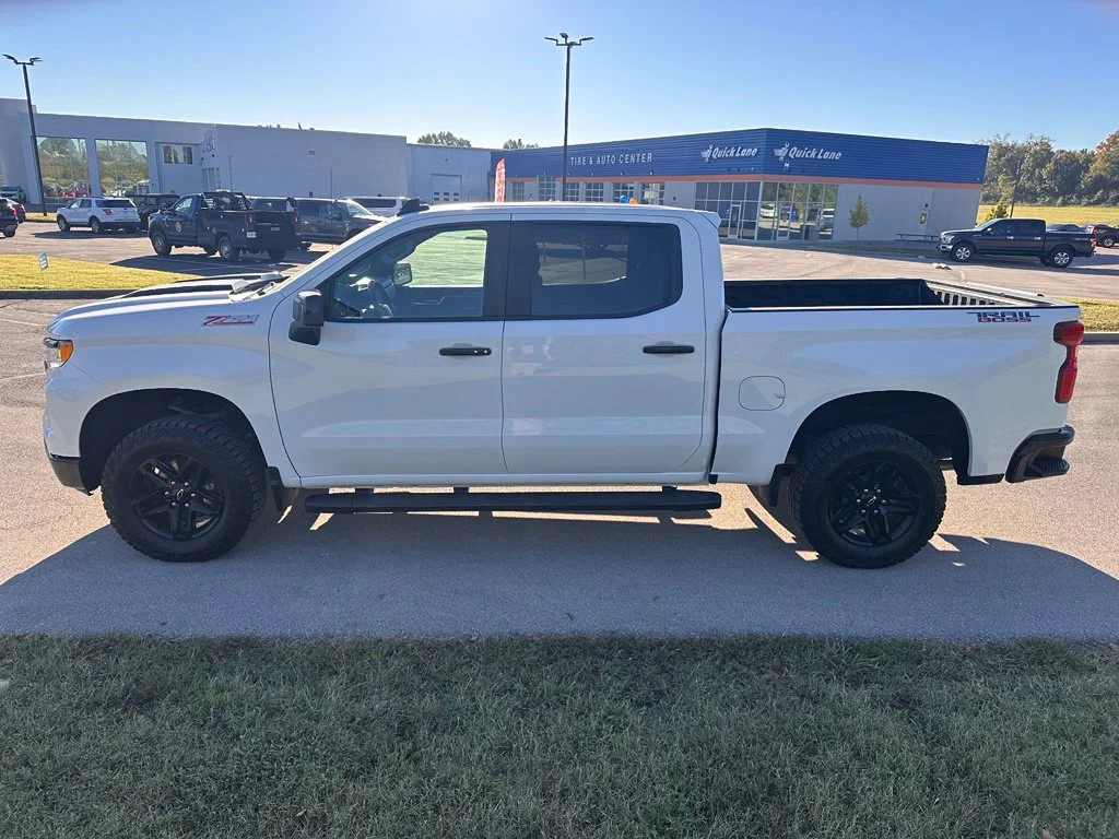Used 2024 Summit White Chevrolet LT Trail Boss image 9