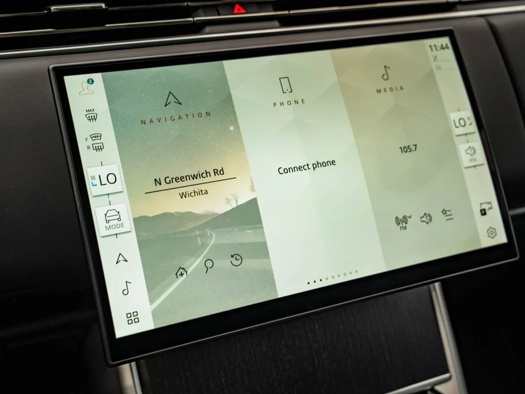 New 2026 Santorini Black Land Rover SE image 30