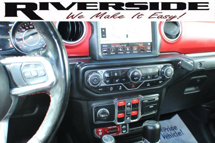 Used 2022 Granite Crystal Metallic Clearcoat Jeep Rubicon image 8