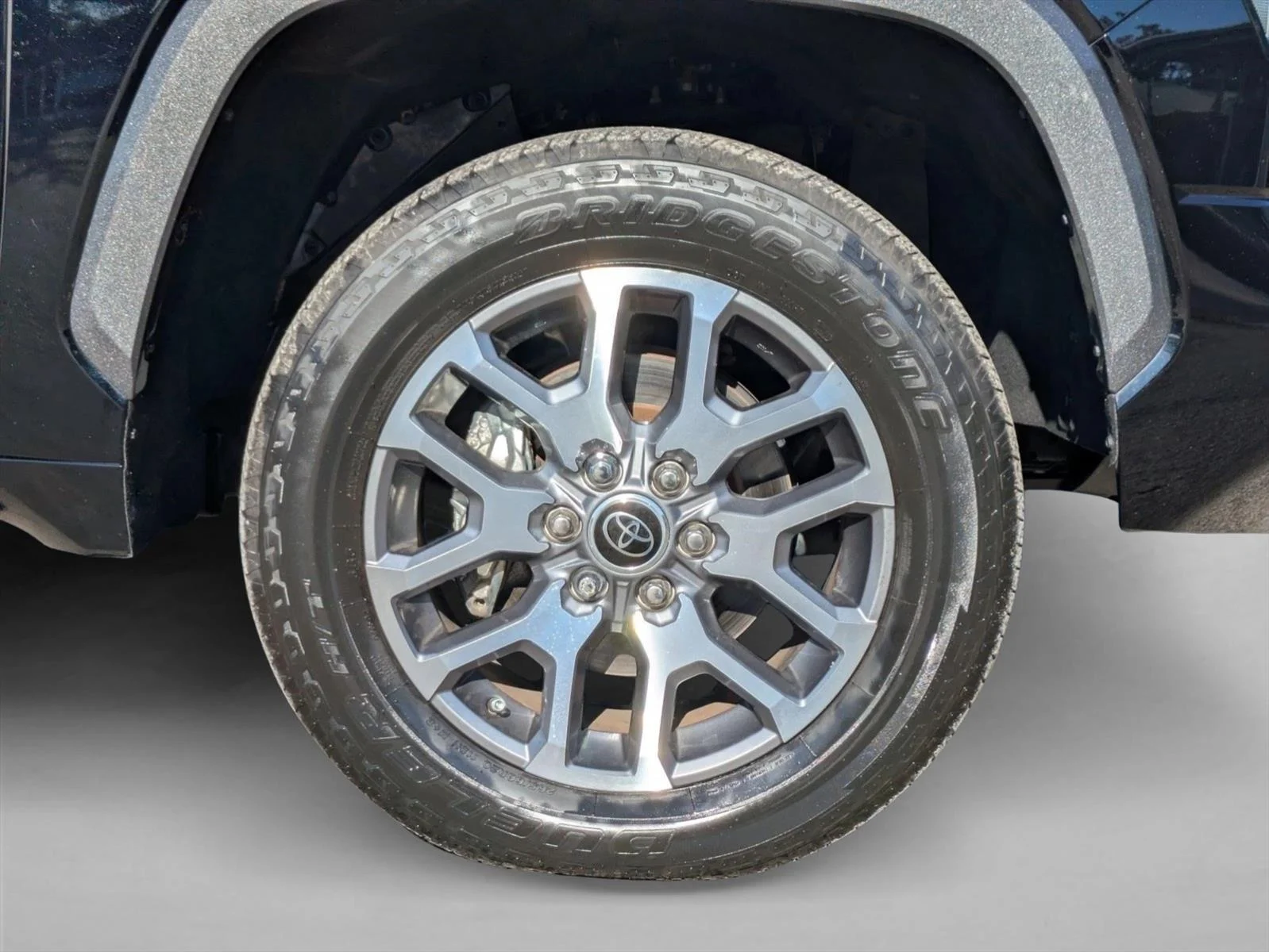 2024 Toyota Tundra Limited - Photo 22