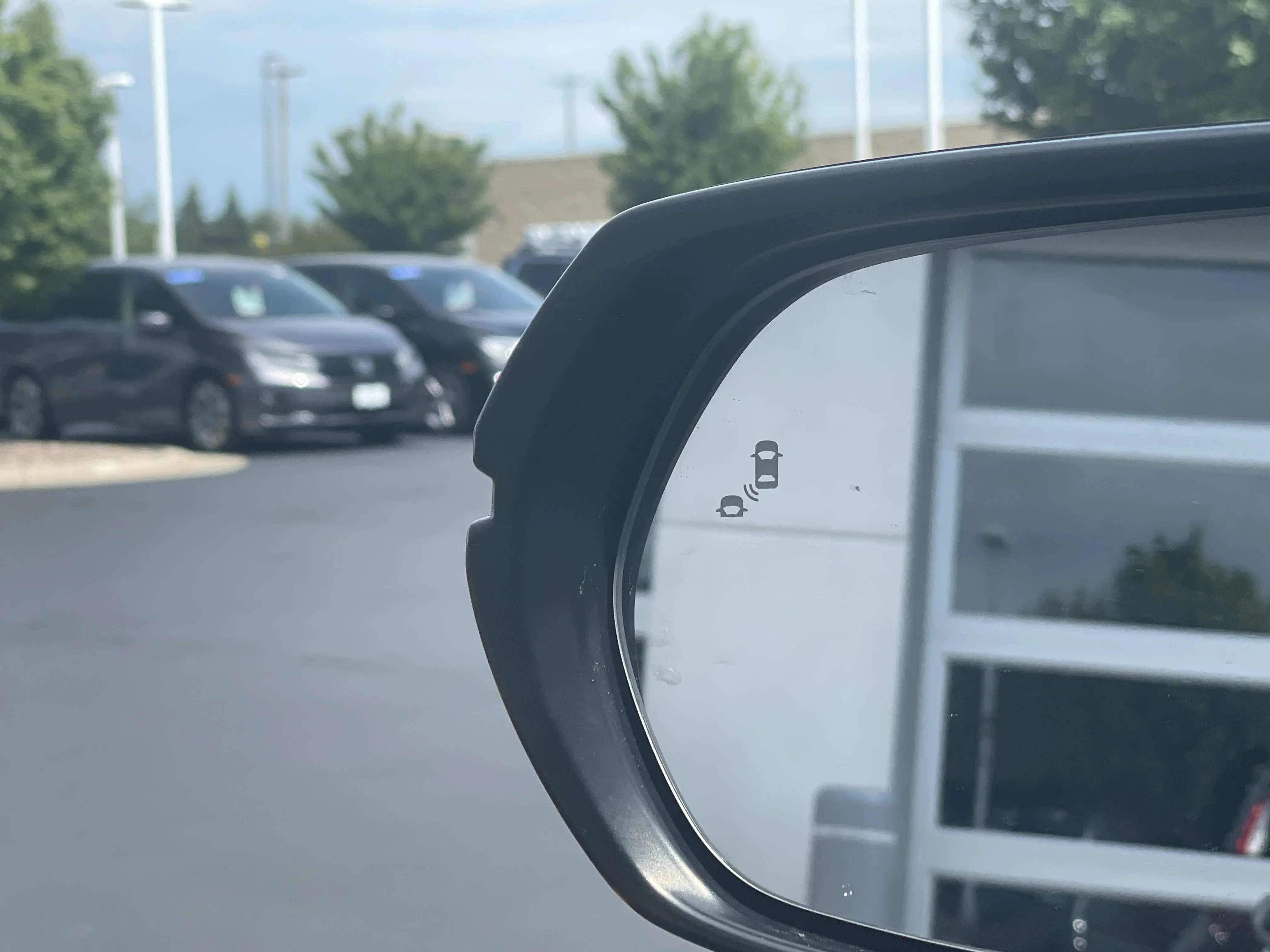 Certified Used 2018 Olive Honda EX image 27