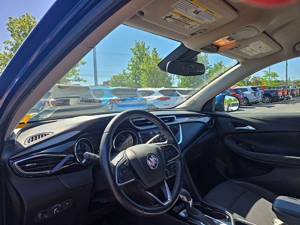 Used 2021 Azure Buick Preferred image 2