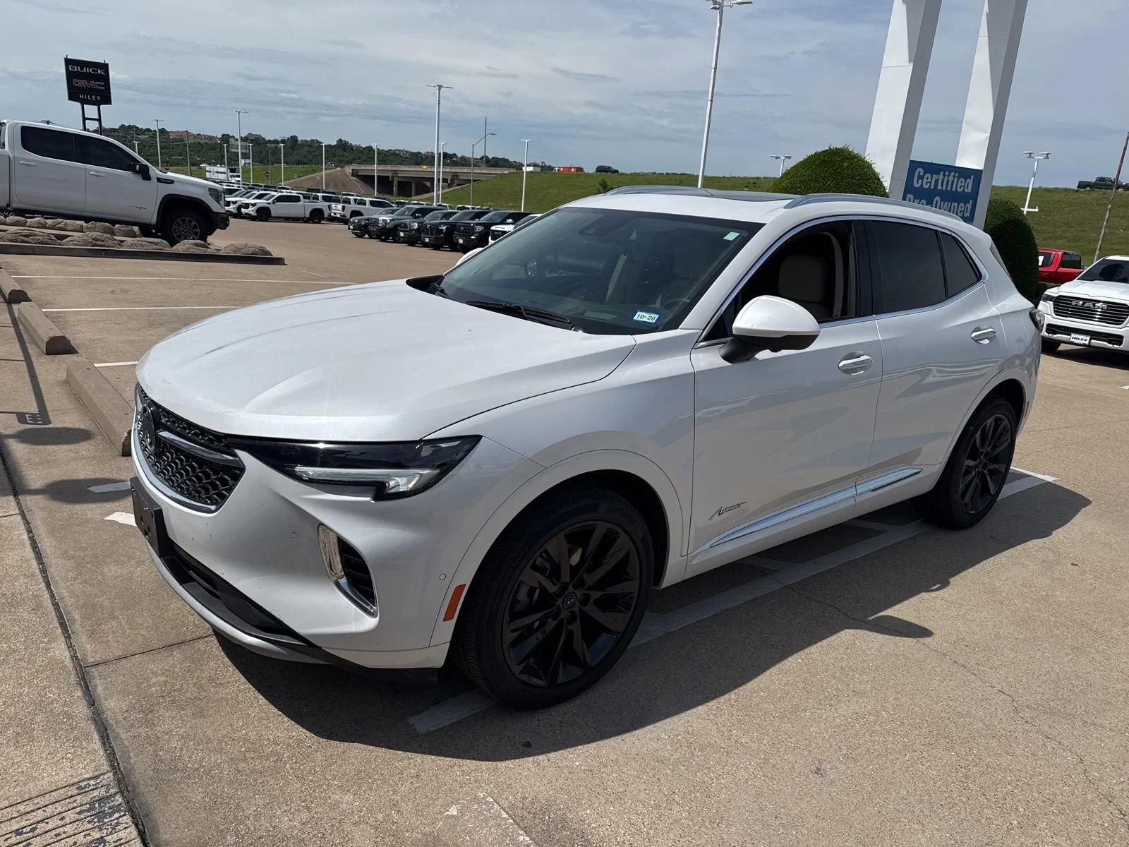 2023 Buick Envision Avenir AWD's photo
