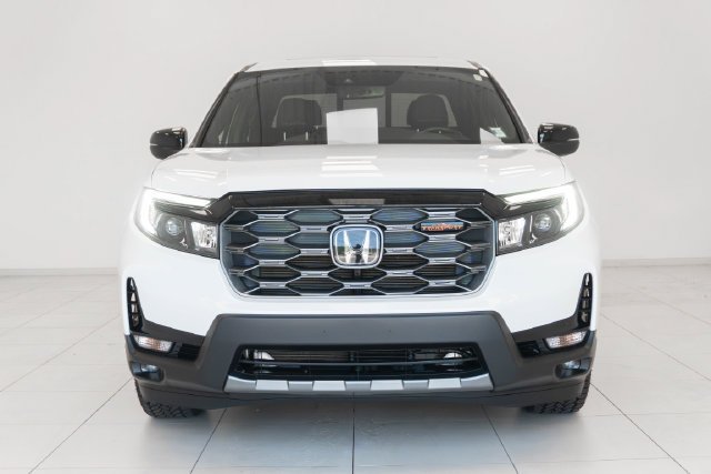 Used 2024 White Honda TrailSport image 19