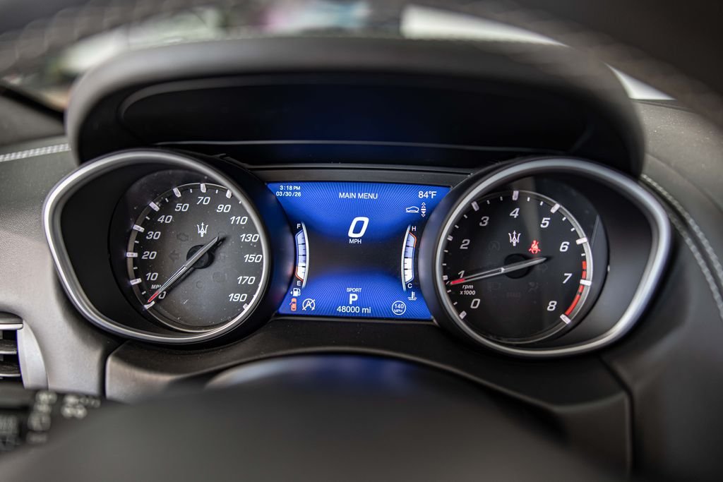 Used 2019 White Maserati S GranSport image 25