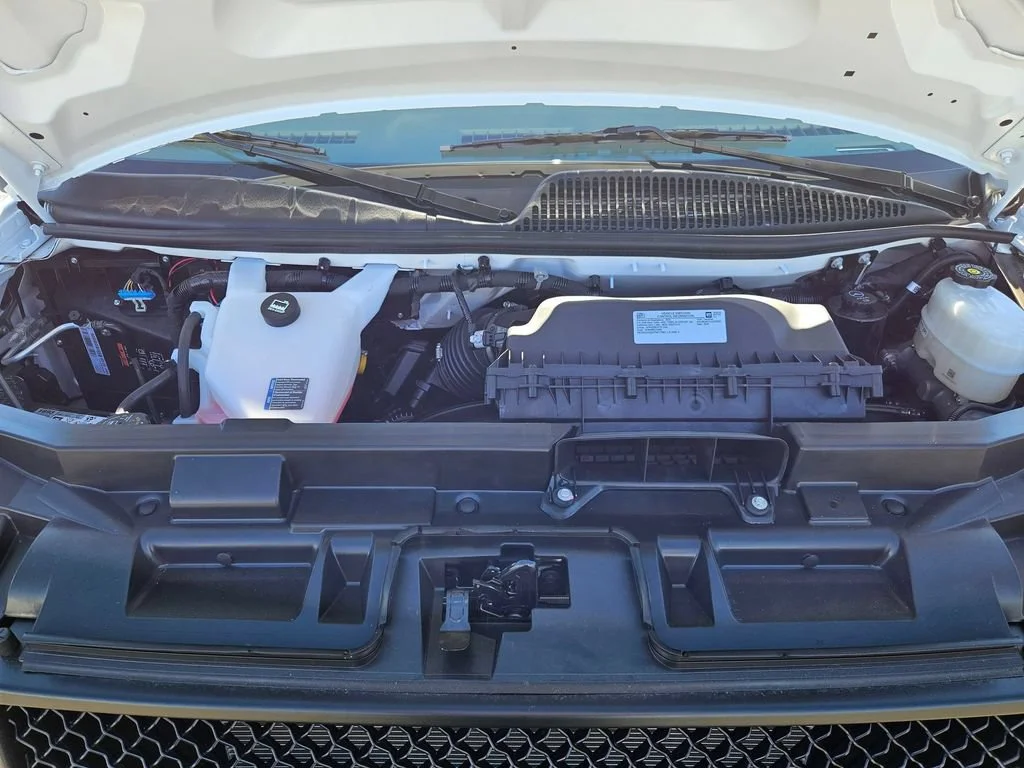 2025 Chevrolet Express Cargo Work Van - Photo 38