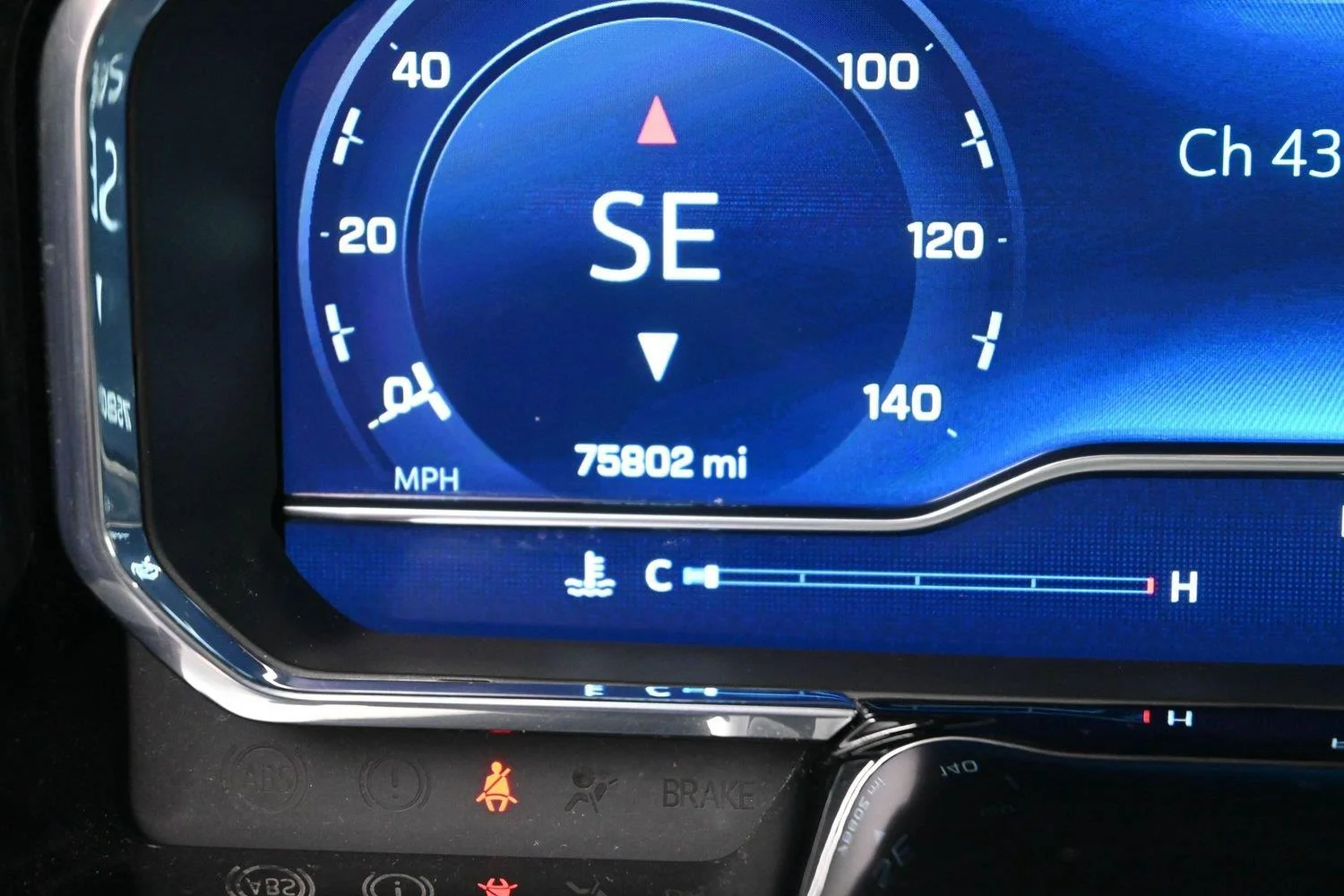 Used 2025 Black Chevrolet High Country image 33