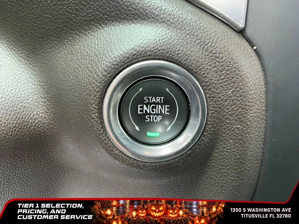 Certified Used 2021 SUMMIT WHITE GMC SLT image 26