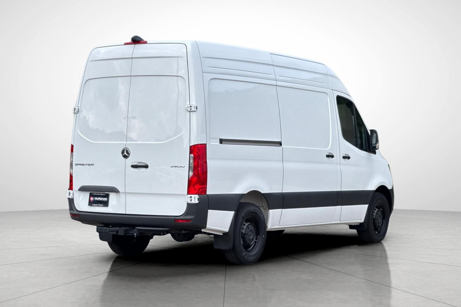 New 2026 Arctic+White Mercedes-Benz Cargo 144 WB image 8