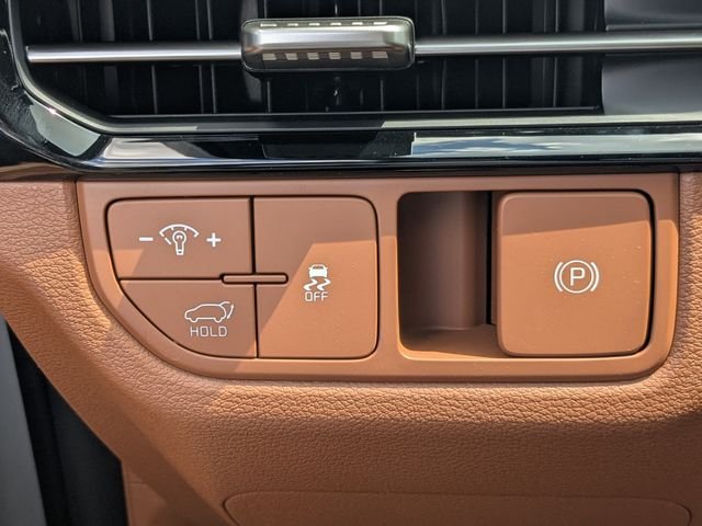 New 2026 Glacial White Pearl Kia X-Line image 32