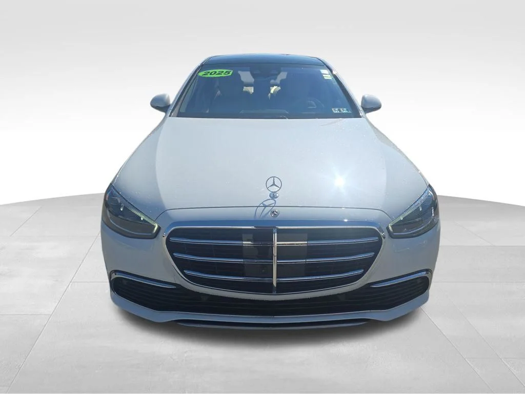 Used 2025 White Mercedes-Benz S 500 image 9