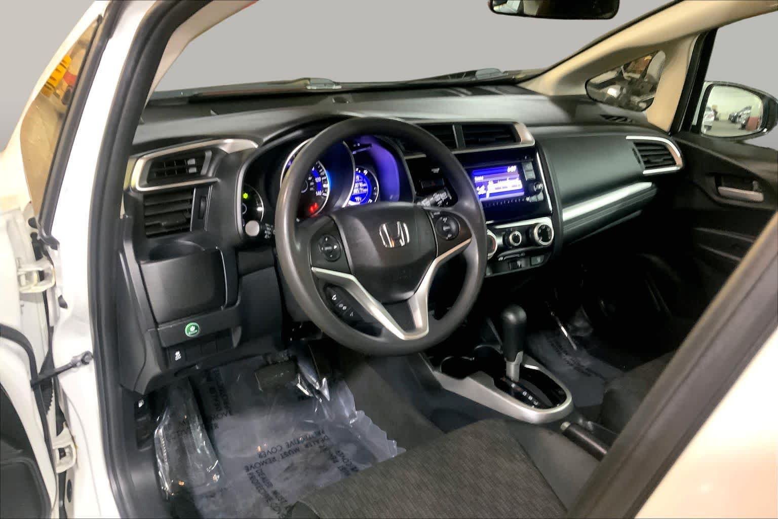 Used 2015 White Orchid Pearl Honda LX image 17