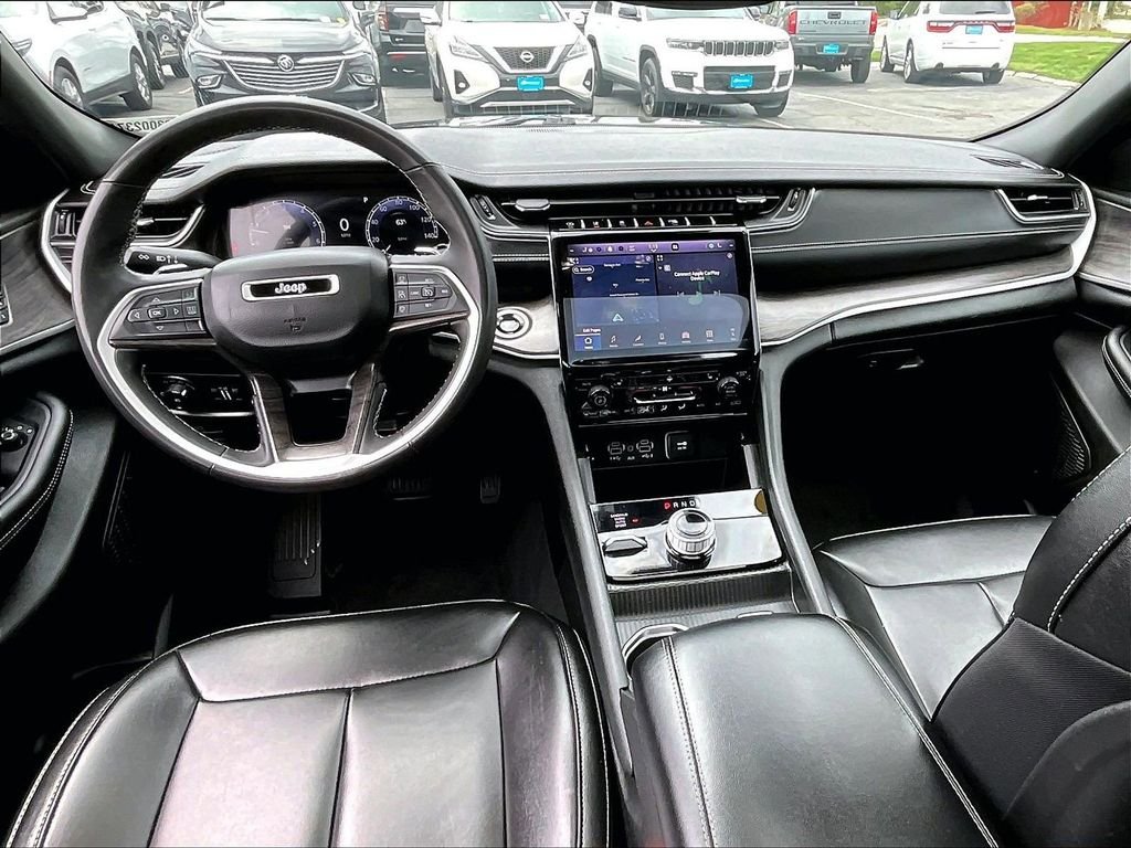 Used 2024 Gray Jeep Limited image 20