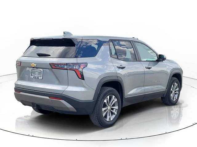 Used 2025 Gray Chevrolet LT image 4