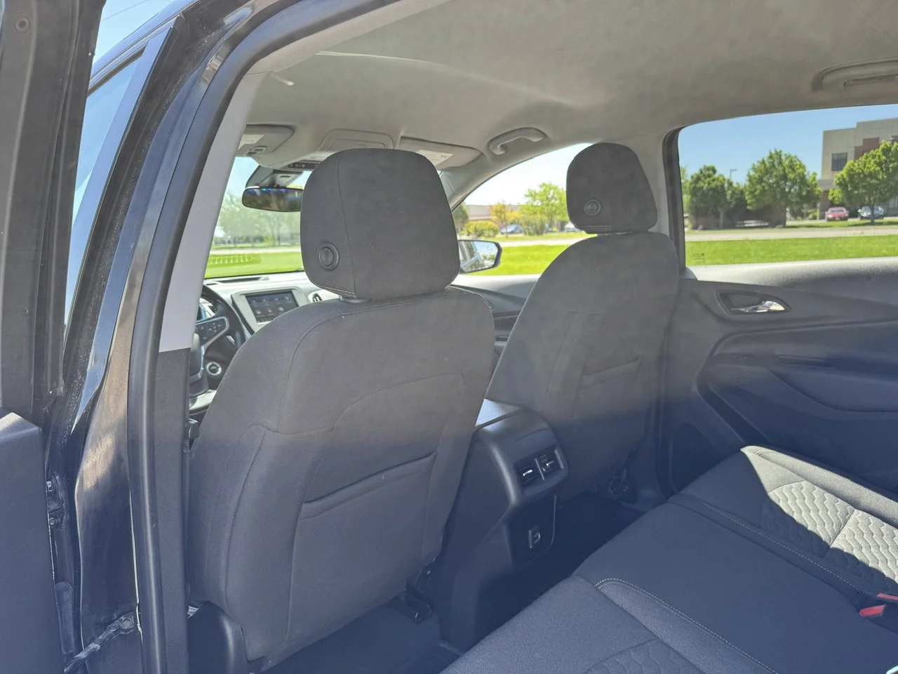 Used 2020 Mosaic Black Metallic Chevrolet LT image 32