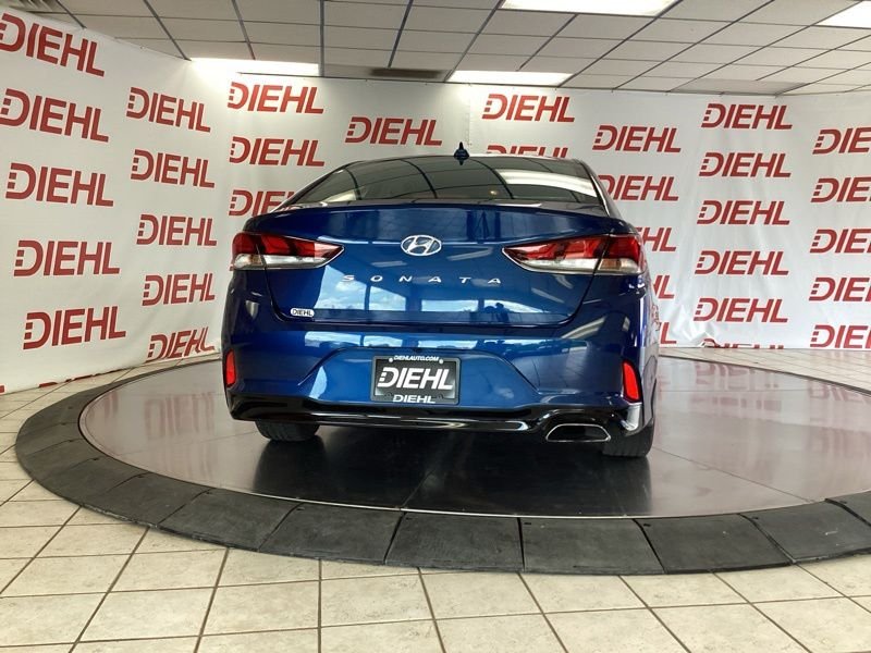 Used 2018 Blue Hyundai SEL+ image 6