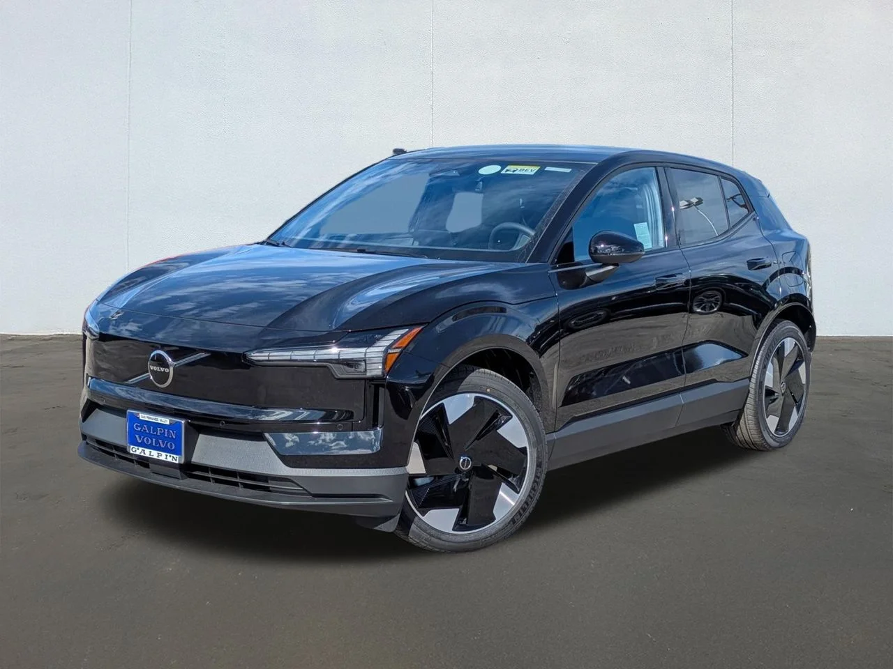 2026 Volvo EX30 Twin Motor Performance Plus's photo