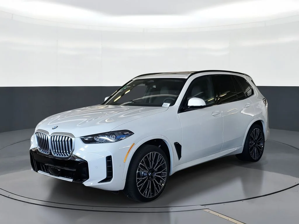 Used 2026 White BMW sDrive40i image 1