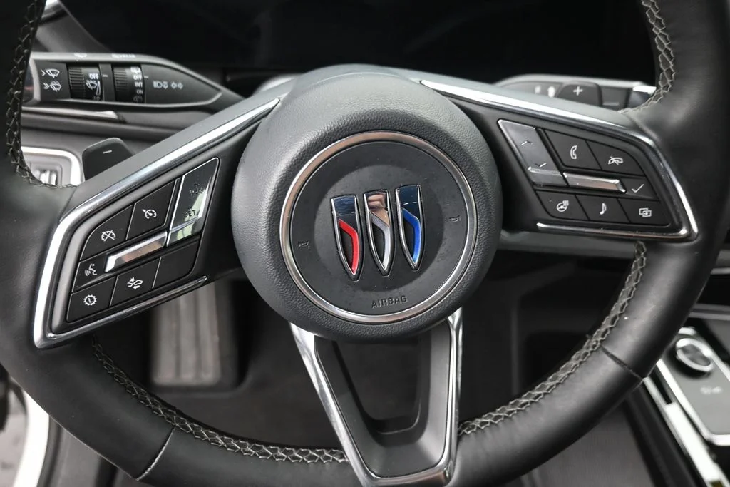 Used 2026 White Buick Preferred image 19