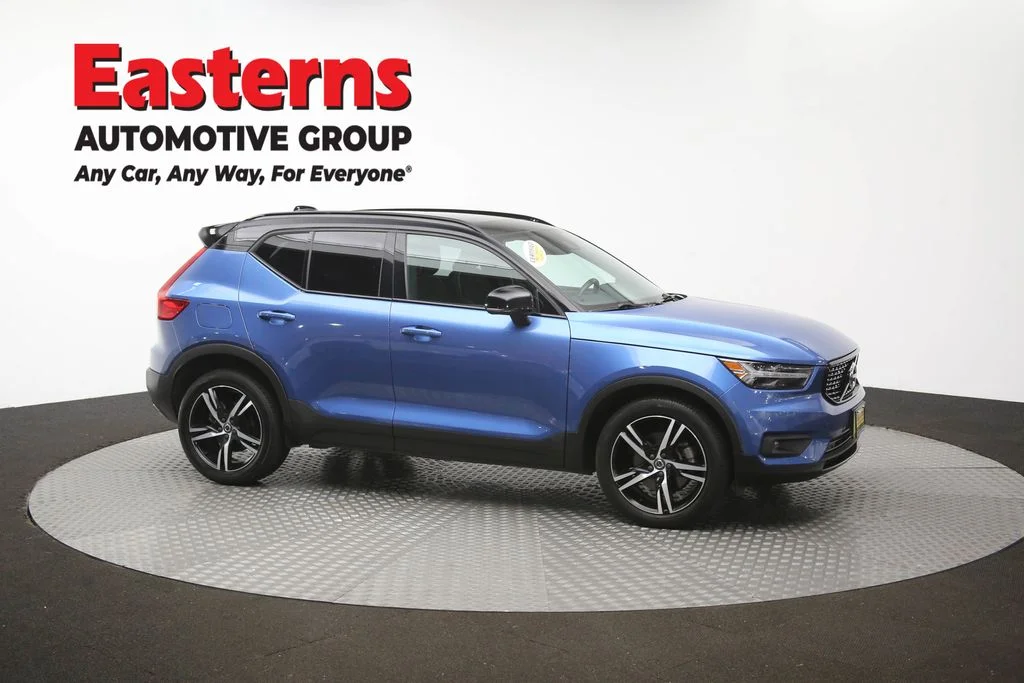 Used 2020 Blue Volvo R-Design image 47