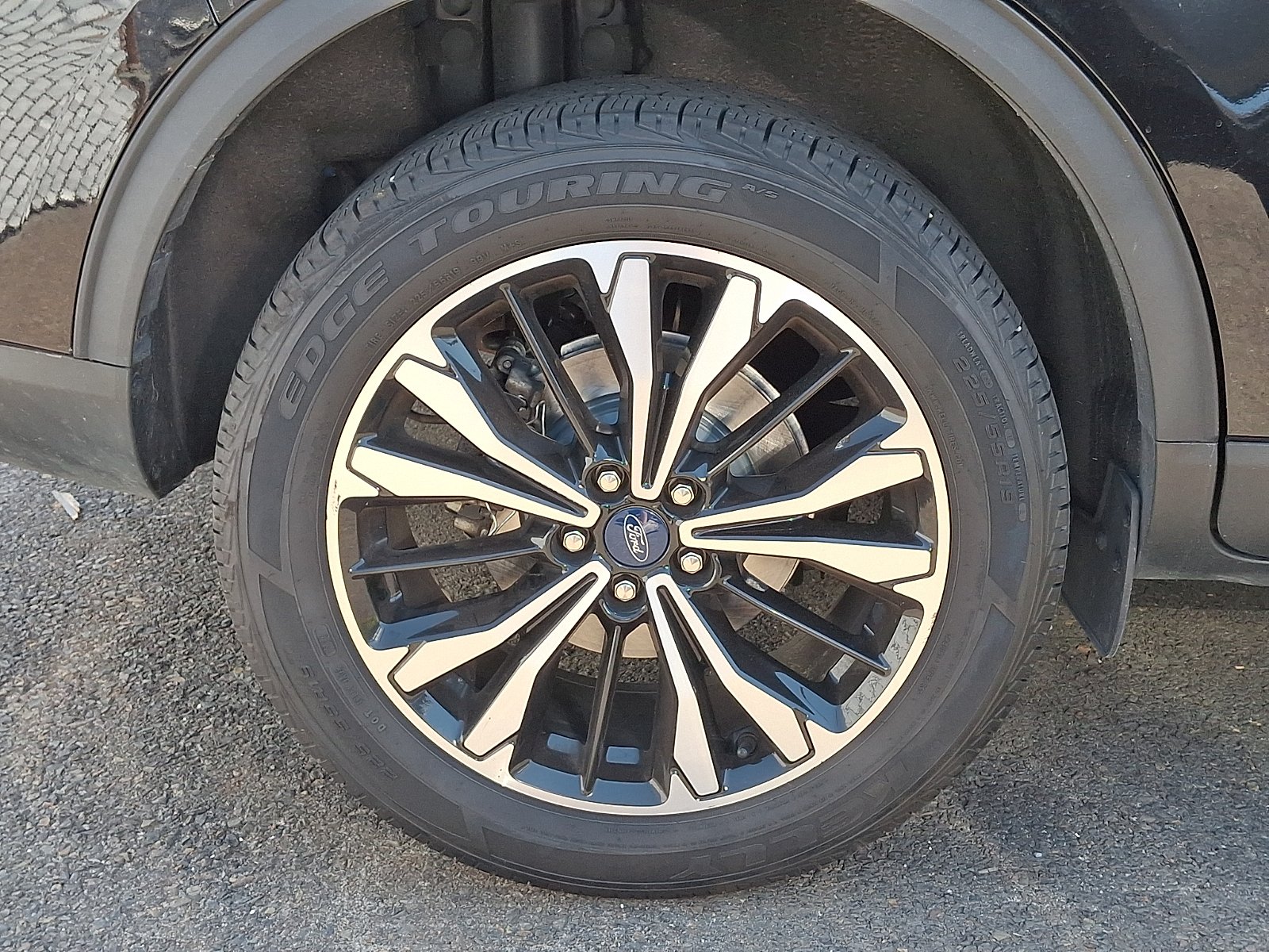 Used 2022 Agate Black Metallic - UM Ford SE image 8