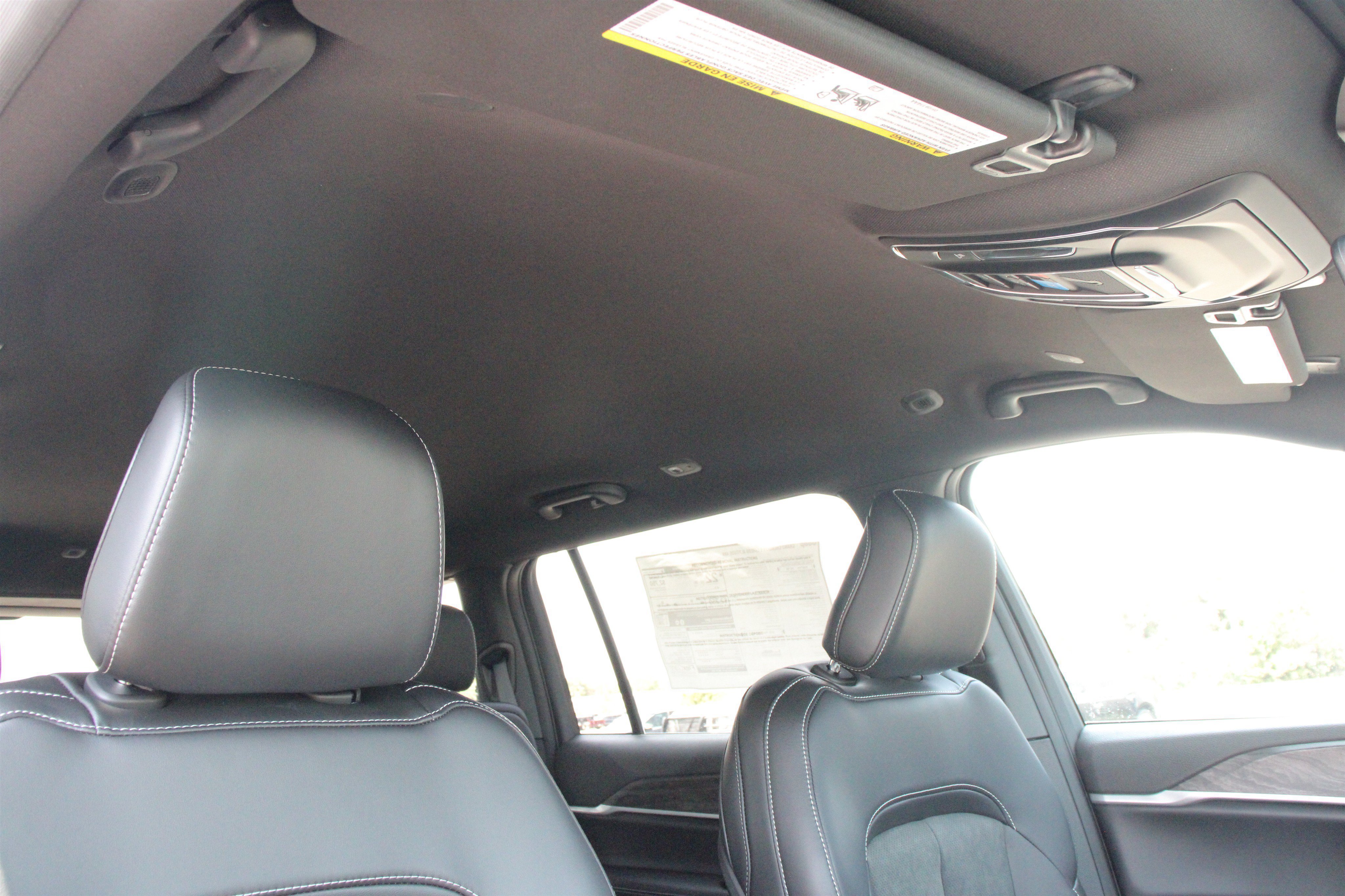 New 2026 Bright White Clearcoat Jeep Laredo Altitude image 32
