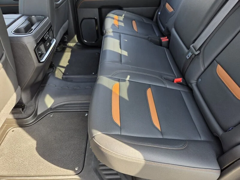 Used 2024 Onyx Black GMC 4WD CREW CAB 147" AT4 image 16