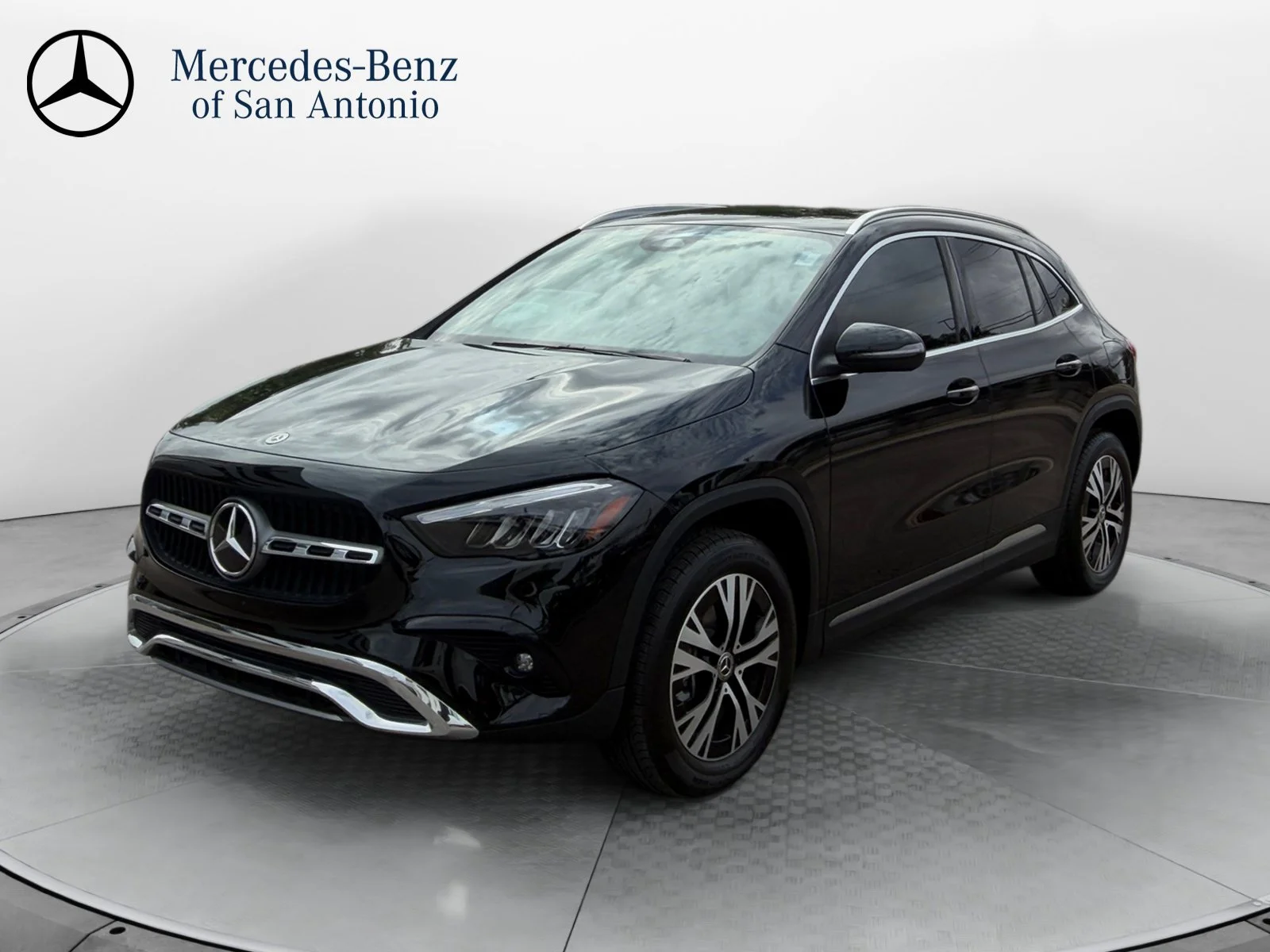 Certified Used 2025 Black Mercedes-Benz GLA 250 image 3