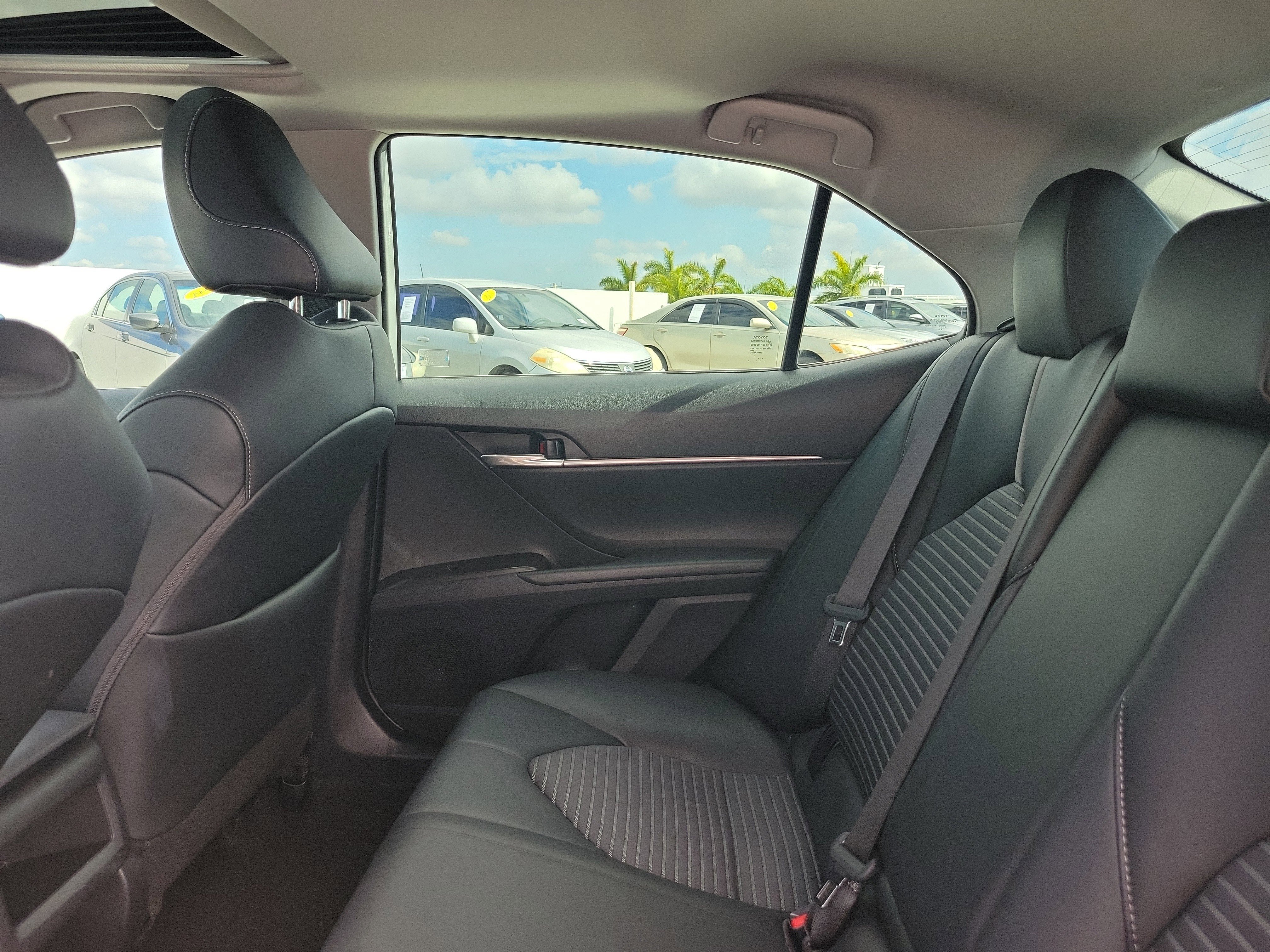 Used 2024 Ice Toyota SE image 12
