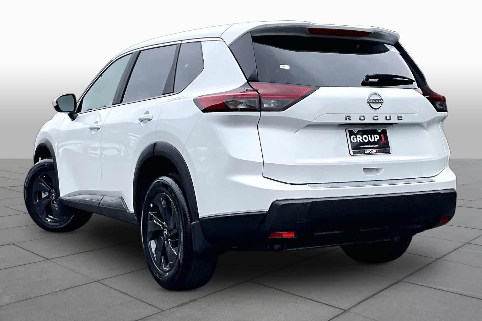 New 2026 Everest White Pearl TriCoat Nissan SV image 12