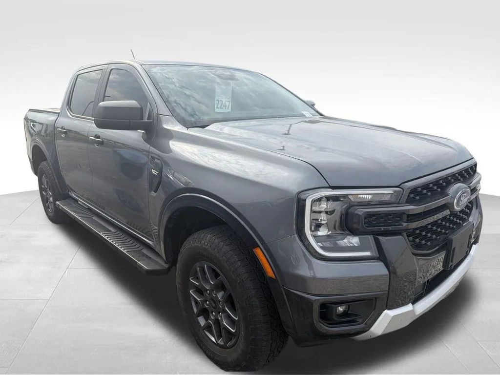 Used 2024 Gray Ford XLT image 19