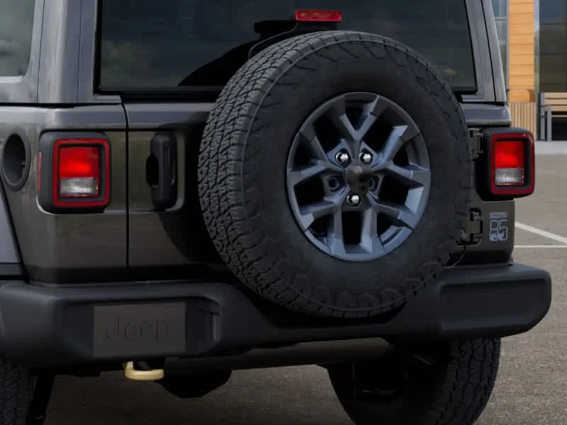 New 2026 Granite Crystal Metallic Clearcoat Jeep 85th Anniversary image 13