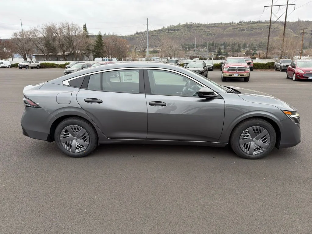 2026 Nissan Sentra S - Photo 3