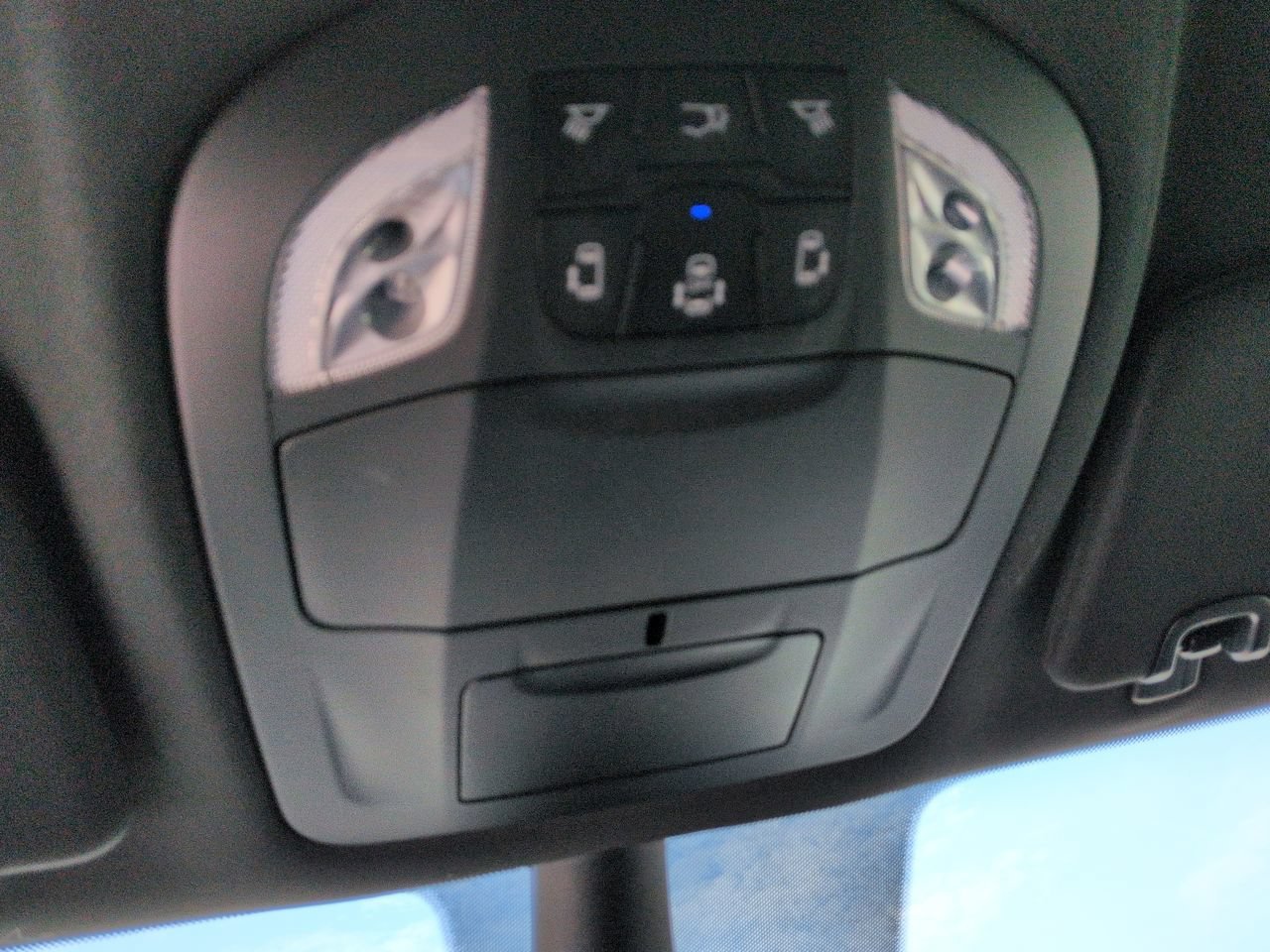 Used 2026 White Chrysler SELECT image 24