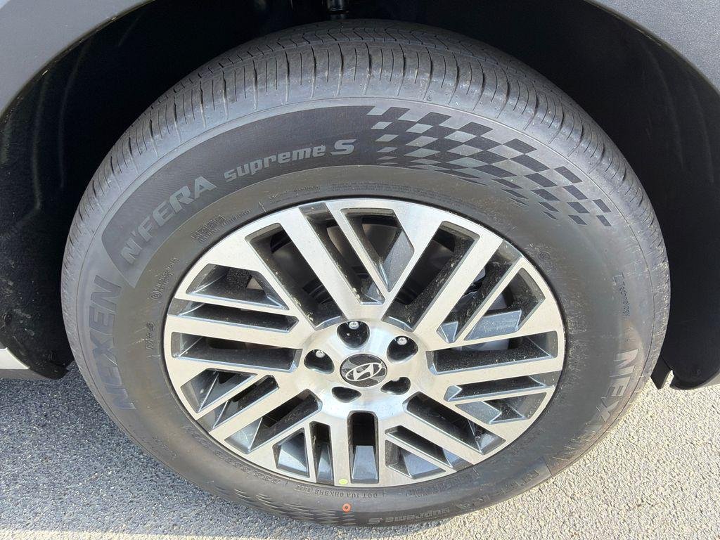 New 2026 Blue Hyundai SEL FWD image 12