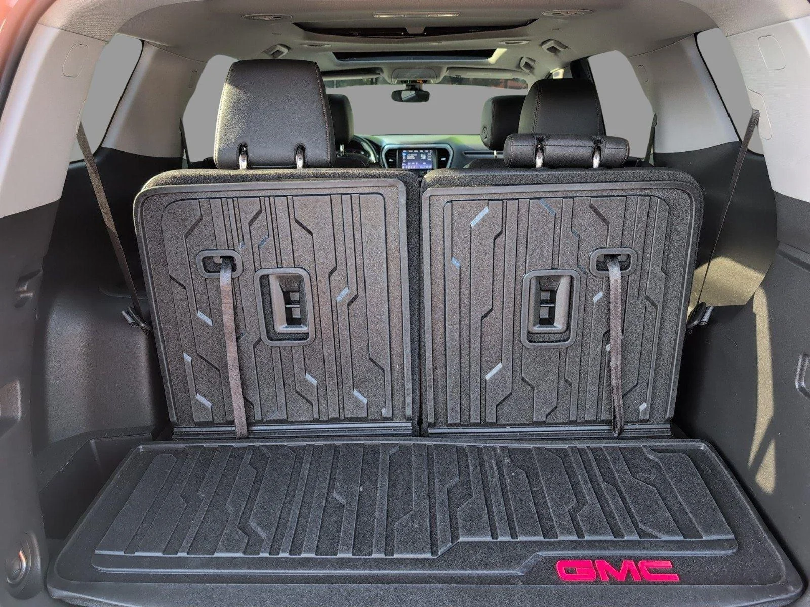 Used 2023 Sterling Metallic GMC AT4 image 5