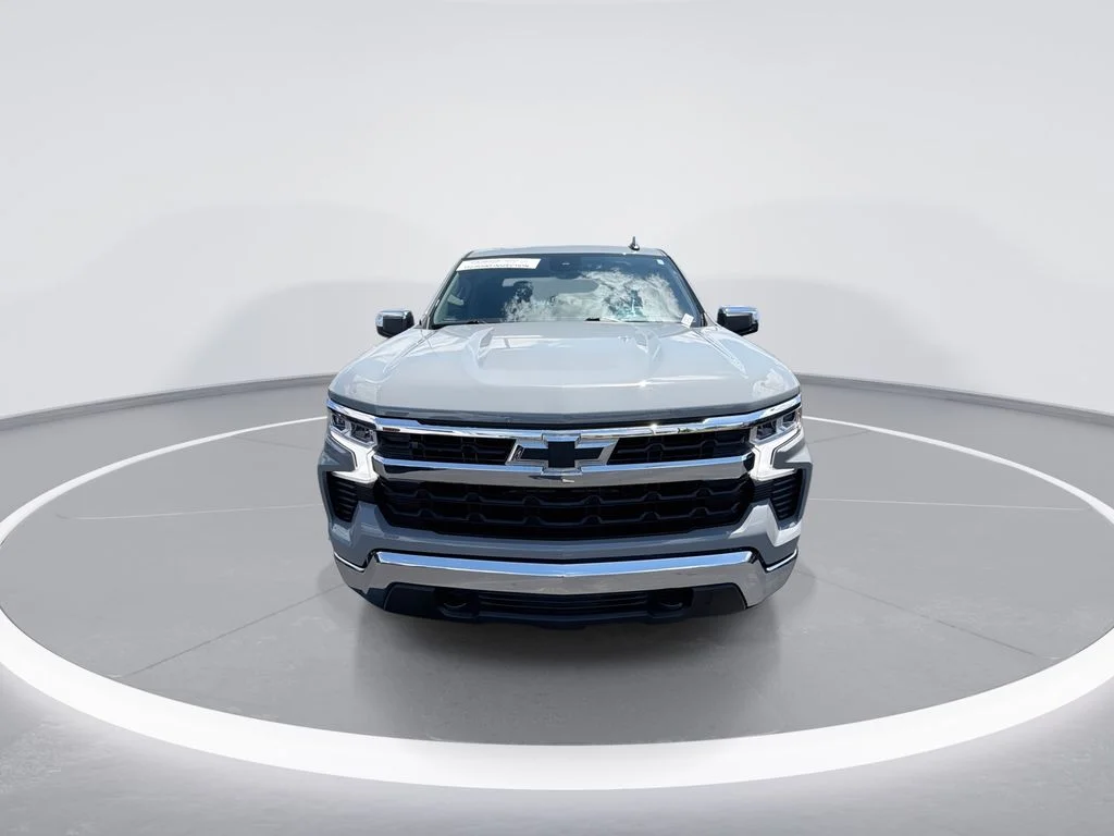 Used 2024 Gray Chevrolet LT image 3